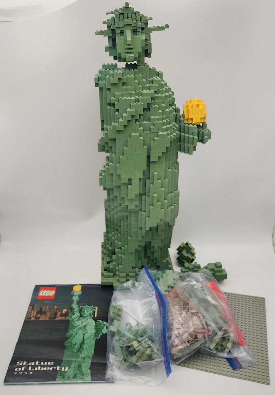 LEGO Advanced Models: Statue of Liberty 3450 COMPLETE W/ Box and MANUAL